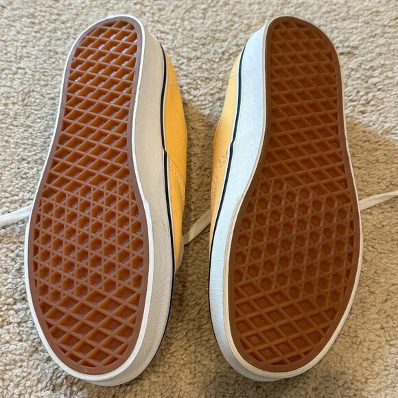 NWOT Yellow Canvas Vans Size 7 Women’s — Never Worn - Picture 3 of 13